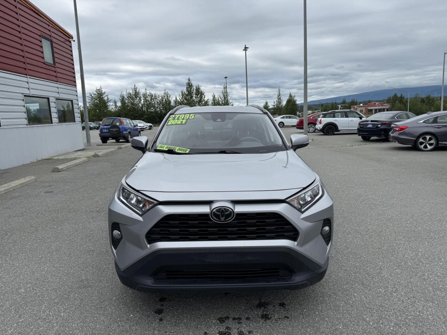 2021 Toyota RAV4 XLE AWD (2T3P1RFVXMC) with an 2.5L L4 DOHC 16V engine, 8A transmission, located at 1960 Industrial Drive, Wasilla, 99654, (907) 274-2277, 61.573475, -149.400146 - Photo#6
