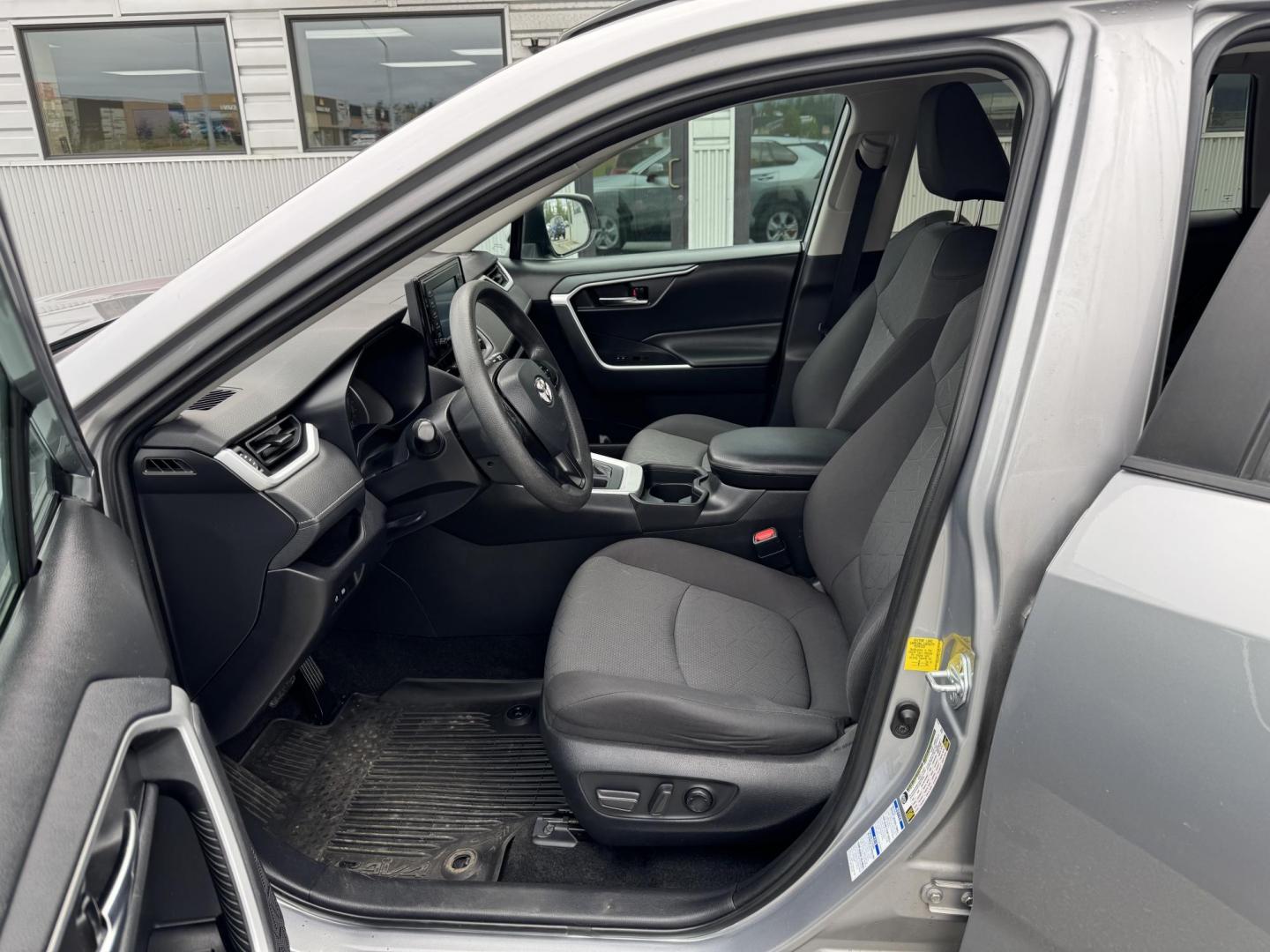 2021 Toyota RAV4 XLE AWD (2T3P1RFVXMC) with an 2.5L L4 DOHC 16V engine, 8A transmission, located at 1960 Industrial Drive, Wasilla, 99654, (907) 274-2277, 61.573475, -149.400146 - Photo#12