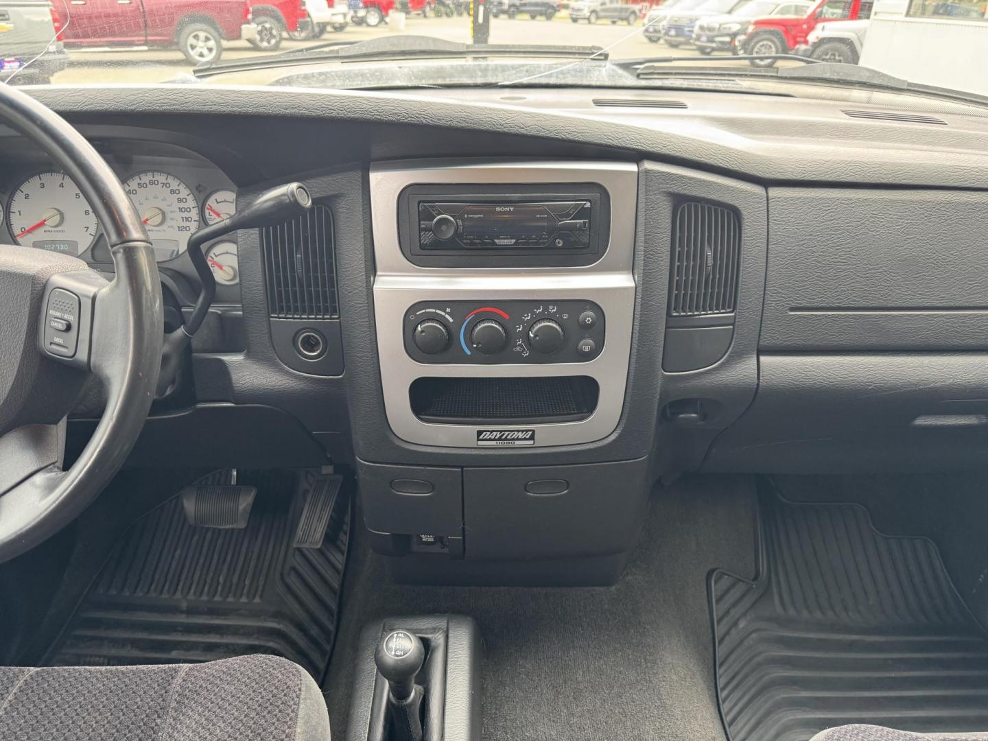 2005 SILVER Dodge Ram 1500 Quad Cab Daytona 4WD (1D7HU18D05J) with an 5.7L V8 OHV 16V engine, 5-Speed Automatic Overdrive transmission, located at 1960 Industrial Drive, Wasilla, 99654, (907) 274-2277, 61.573475, -149.400146 - Photo#9