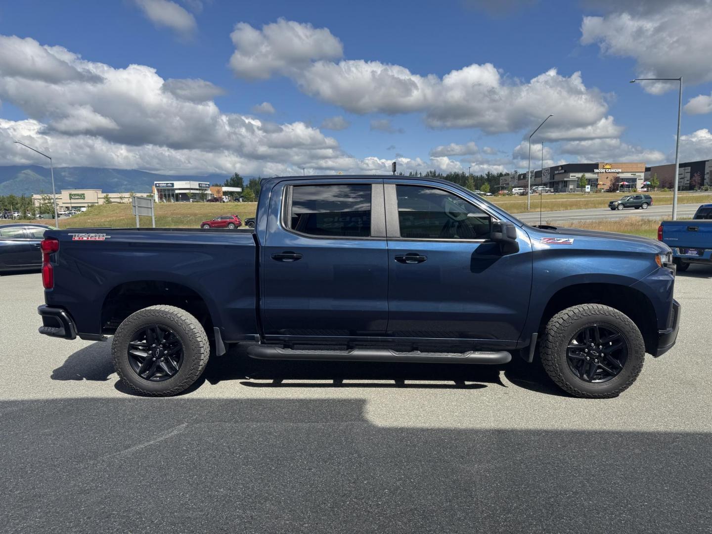 2020 BLUE Chevrolet Silverado 1500 LT Trail Boss Crew Cab 4WD (3GCPYFED2LG) with an 5.3L V8 OHV 16V engine, 6A transmission, located at 1960 Industrial Drive, Wasilla, 99654, (907) 274-2277, 61.573475, -149.400146 - Photo#4