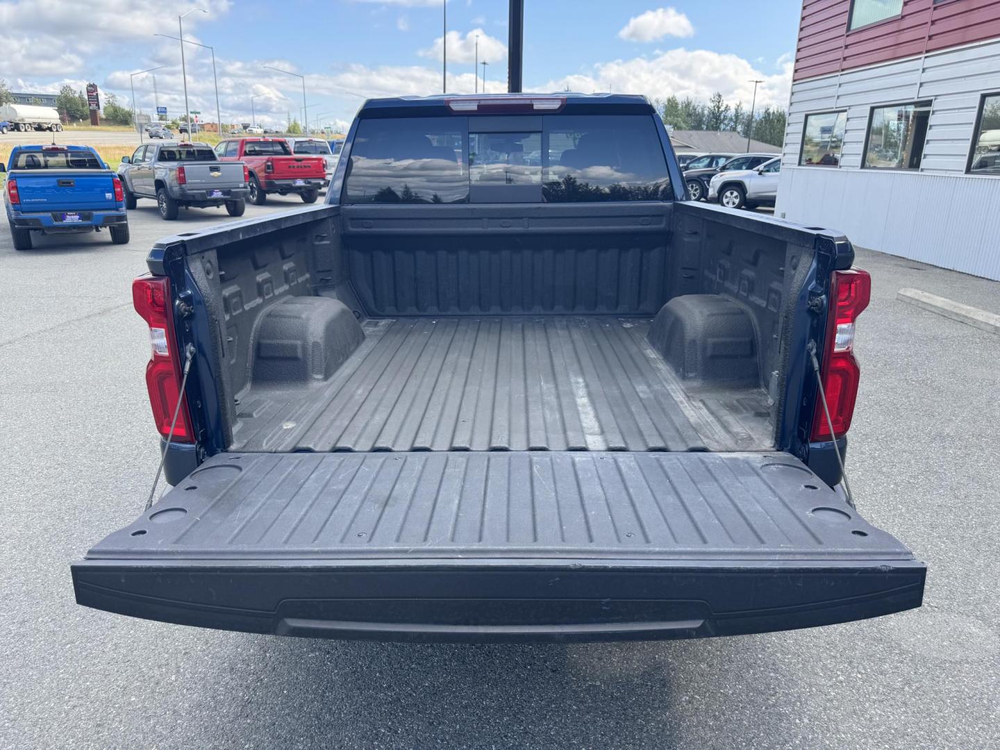 2020 BLUE Chevrolet Silverado 1500 LT Trail Boss Crew Cab 4WD (3GCPYFED2LG) with an 5.3L V8 OHV 16V engine, 6A transmission, located at 1960 Industrial Drive, Wasilla, 99654, (907) 274-2277, 61.573475, -149.400146 - Photo#18